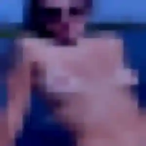 Louisa (32 ans) à Annemasse propose un rencontre adulte maintenant