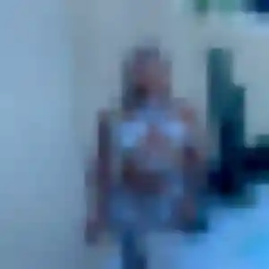 Lucie, 32 ans, connectée à Artigues-près-Bordeaux pour un rencontre adulte