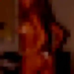 Charmante Tessa, 39 ans à Auriol - la contacter