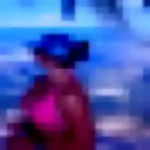 Nora, 28 ans, en ligne à Bernay pour une rencontre coquine