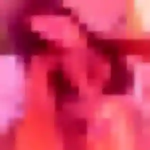 Rejoins Louisa, 25 ans à Boé en t'inscrivant