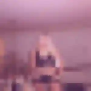Romane de Bully-les-Mines, 22 ans - rencontre adulte en toute liberté