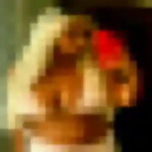Photo de Urielle à Cayenne (19 ans) - rencontre adulte gratuit