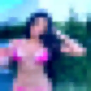 Charmante Flavia, 20 ans à Champagne-sur-Oise - la contacter
