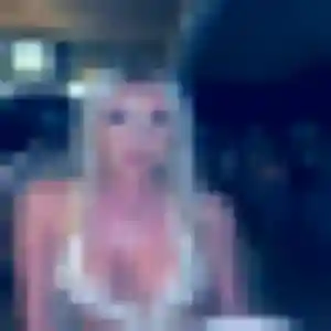 Louise, 21 ans, dispo pour rencontre adulte à Châteaubriant