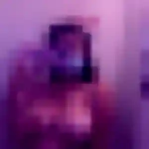 Oumaima, 24 ans, connectée à Chaumes-en-Retz pour une rencontre coquine