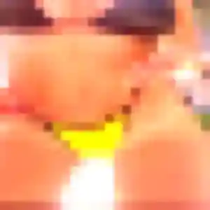 rencontre adulte à Clichy-sous-Bois : photo de Naomi, 19 ans - accès libre