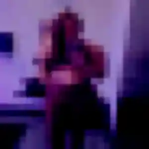 Anne (24 ans) à Dzaoudzi attend une rencontre maintenant