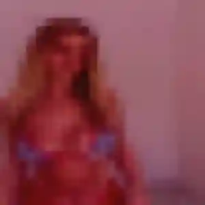 Mathilde, 20 ans, connectée à Garons pour une rencontre coquine