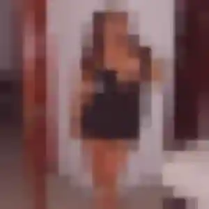Alexandra, 38 ans, connectée à Grand-Couronne pour une rencontre coquine