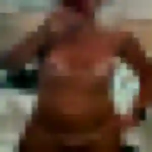 Aisha, 36 ans, dispo pour rencontre adulte à Guyancourt