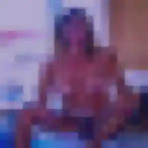 Elodie, 35 ans, connectée à L'Isle-Jourdain pour un rencontre adulte