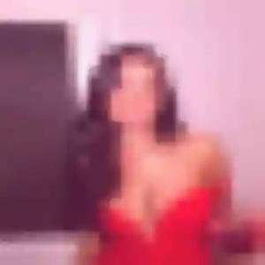 Charmante Nina, 26 ans à La Ferté-Saint-Aubin - la contacter