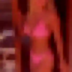 Lamia, 19 ans, cherche un rencontre adulte à La Trinité