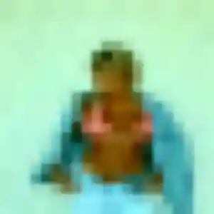 Ilona, 25 ans, en ligne à Lardy pour un rencontre adulte