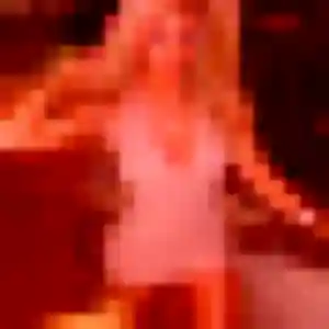 Emma (25 ans) à Laxou attend un rencontre adulte maintenant
