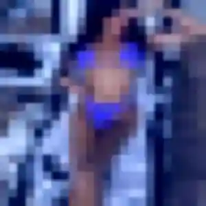 Alienor, 32 ans, cherche un rencontre adulte à Le Marin