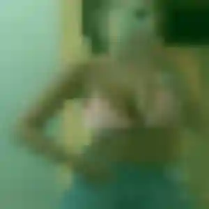 Yvonne de Le Mesnil-Saint-Denis, 32 ans - rencontre adulte discret