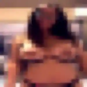 Kelly (28 ans) à Le Muy attend une rencontre maintenant