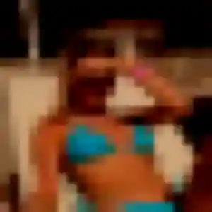 Jessica, 22 ans, connectée à Marquise pour une rencontre coquine