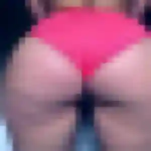 Tessa, 41 ans, en ligne à Mimizan pour une rencontre coquine
