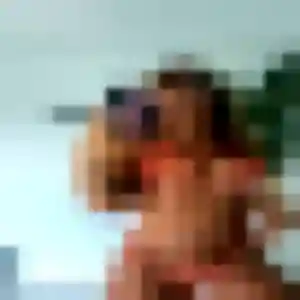 Photo de Alix à Montluçon (32 ans) - rencontre adulte anonyme