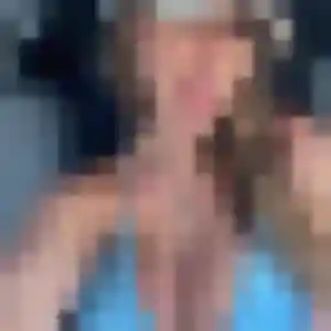 Découvre Alexandra, 36 ans à Moret-Loing-et-Orvanne en privé
