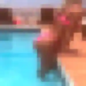 Karen, 30 ans, en ligne à Moulins-lès-Metz pour un rencontre adulte
