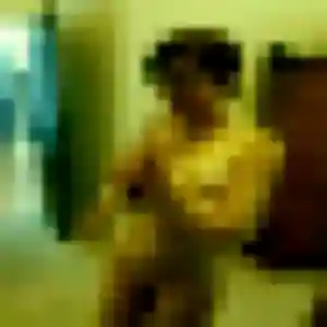 Photo de Adeline à Pégomas (32 ans) - rencontre adulte anonyme