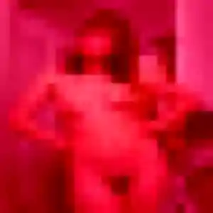 Leonore, 22 ans, cherche un rencontre adulte à Petite-Forêt
