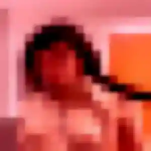 Jolie Estee, 24 ans à Plescop - voir sa photo