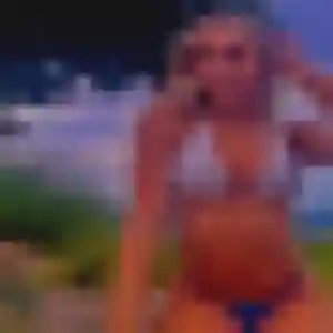 Nicole (27 ans) à Rochefort propose une rencontre maintenant