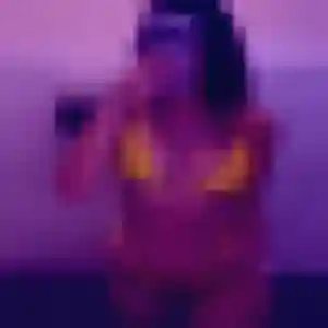 Giulia, femme de 35 ans veut rencontre adulte à Rosporden