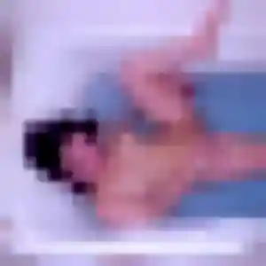 Rachida, 38 ans, connectée à Saint-André-des-Eaux pour une rencontre coquine