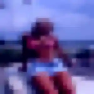 Contacte Sylviane, 32 ans à Saint-Philbert-de-Grand-Lieu en privé
