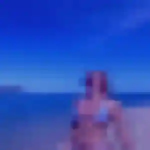 Albertine, 19 ans, connectée à Saint-Symphorien-d'Ozon pour une rencontre coquine