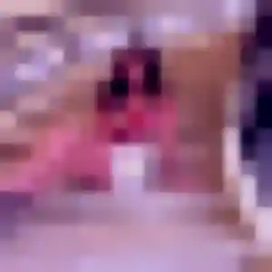 Rencontre Ambre, 21 ans à Sainte-Livrade-sur-Lot en privé