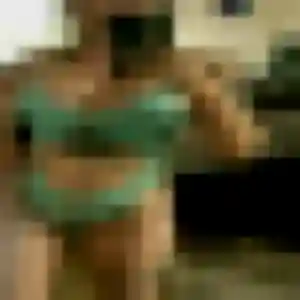 Rejoins Jade, 38 ans à Sathonay-Camp en privé