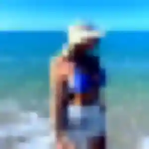 Daphne (22 ans) à Servian cherche un rencontre adulte ce soir