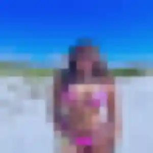 Lilou, 20 ans, connectée à Verneuil-sur-Seine pour un rencontre adulte