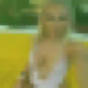 Sexy Lena, 25 ans à Villepreux - découvrir son profil
