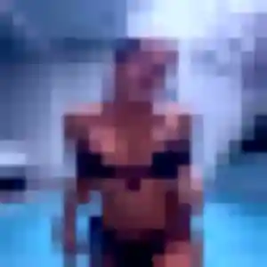 Photo de Alix à Wingles (24 ans) - rencontre adulte anonyme